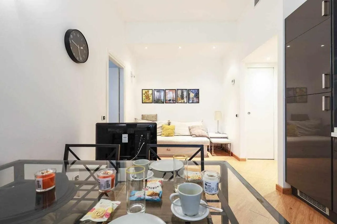 Sv18C Charming Modern Flat S Ambrogio Apartment Milan
