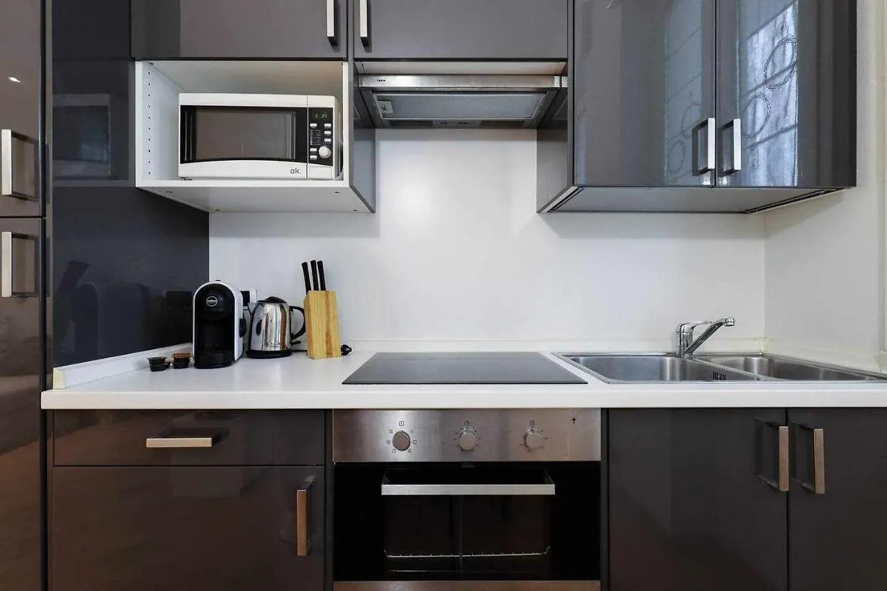 Sv18C Charming Modern Flat S Ambrogio Apartment Milan 0*,  Italy
